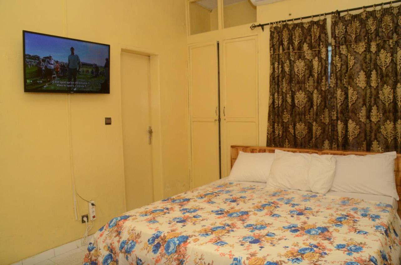Hotel Ambassadors لومي المظهر الخارجي الصورة